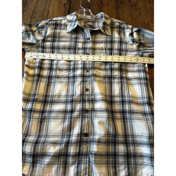 Carhartt Women’s Plaid Button Up Shirt Size Medium Folklore Camping Outdoor Work - Picture 8 of 11